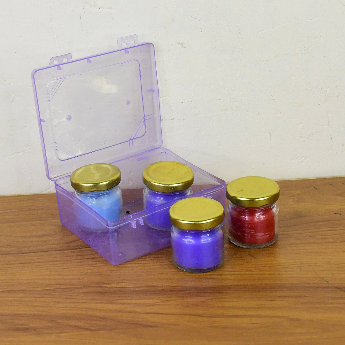 Wax Candle Set in Glass Jars with Gold Lids (4 Pc)
