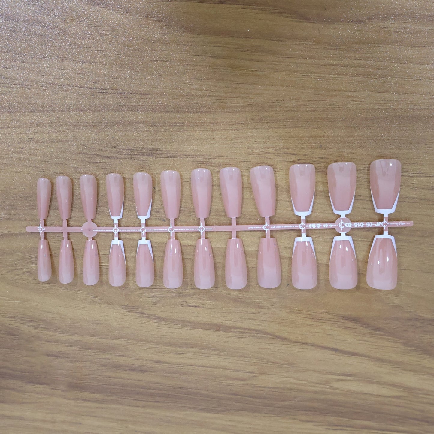 Elegant Nude Glossy Artificial Nail Tips fake nails (24 Pc Set)