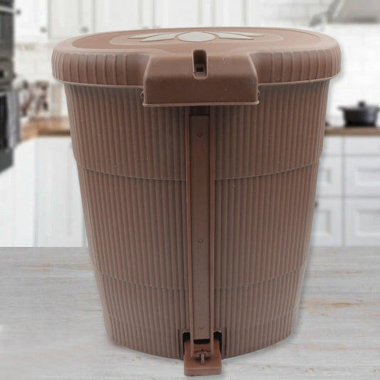 3636 Homeware Dustbin Clean Mini Small Size Plastic Pedal Dustbin Used For Kitchen, Office, Car (1 PC) - deal99.in