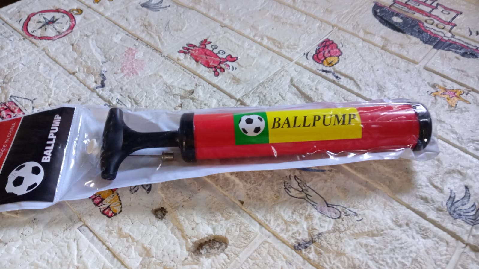 Inflator Air Ball Pump Soft Bouncing Ball Development Kids Toy, Sports Plastic Pump for Soccer, Basketball, Football, Volleyball Ball (24 CM & 33.5 Cm) - deal99.in