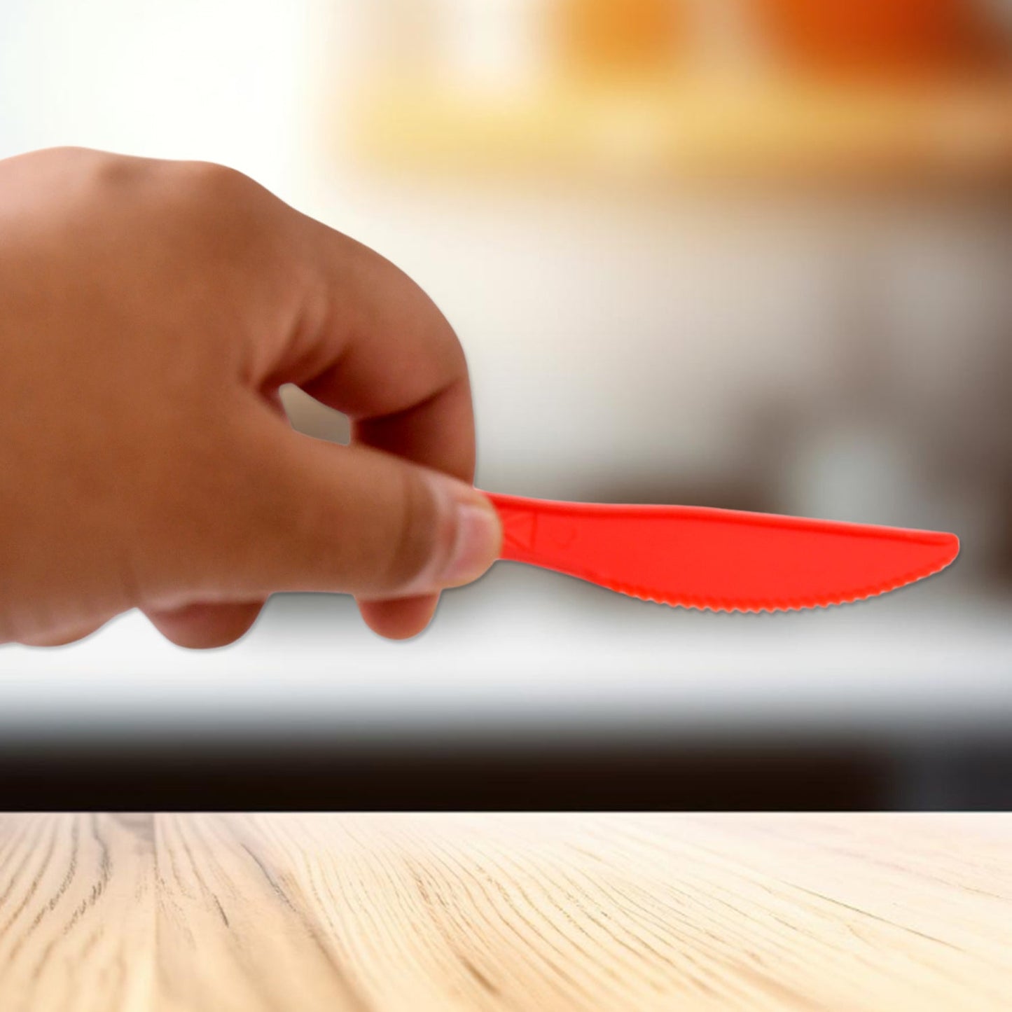 Durable Plastic Knives (8 Pc)