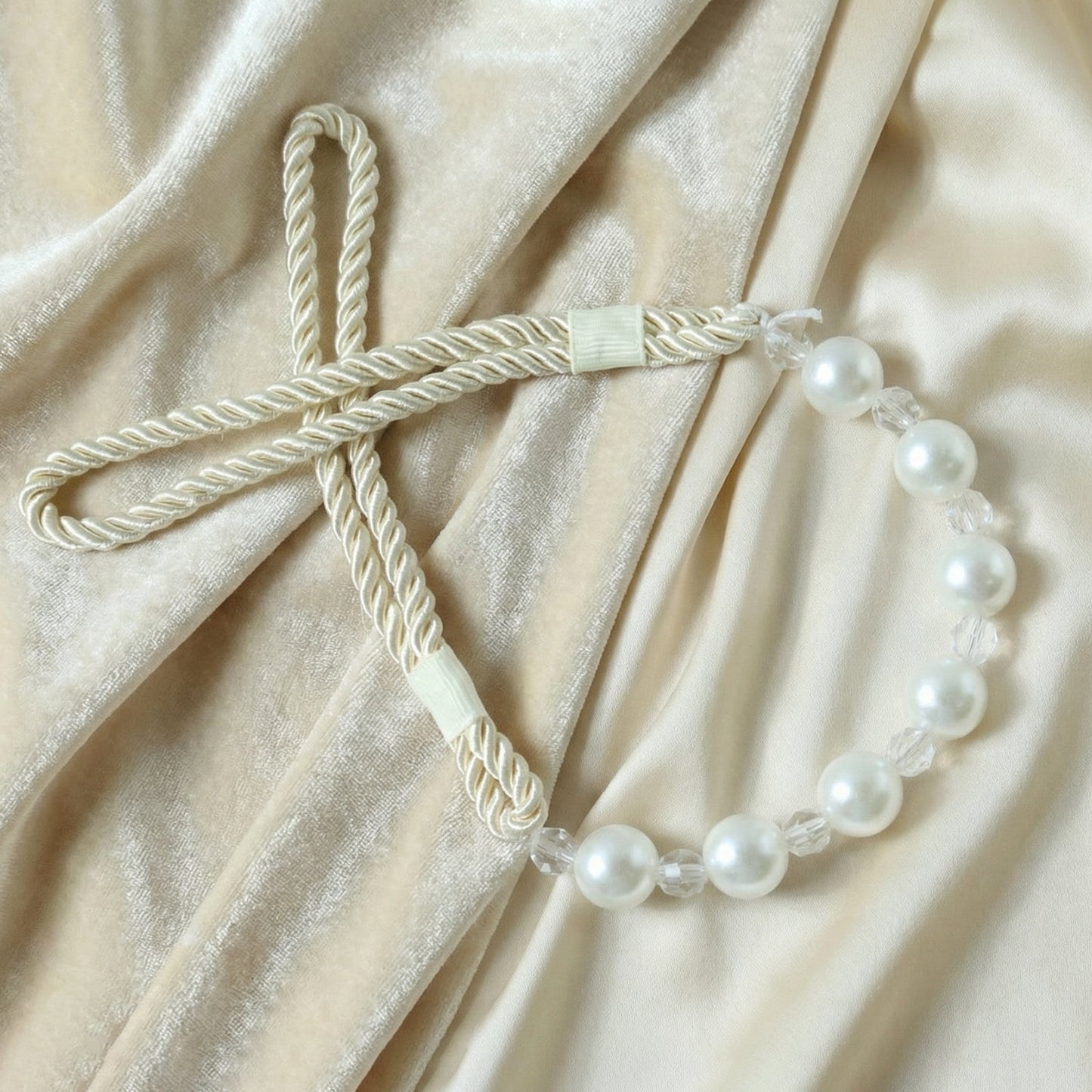 Curtain Holdback