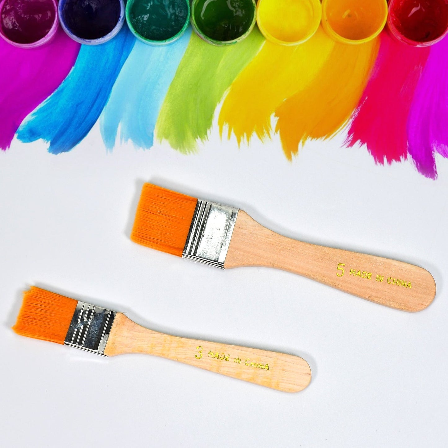 Set of two flat brushes for watercolor and acrylic painting