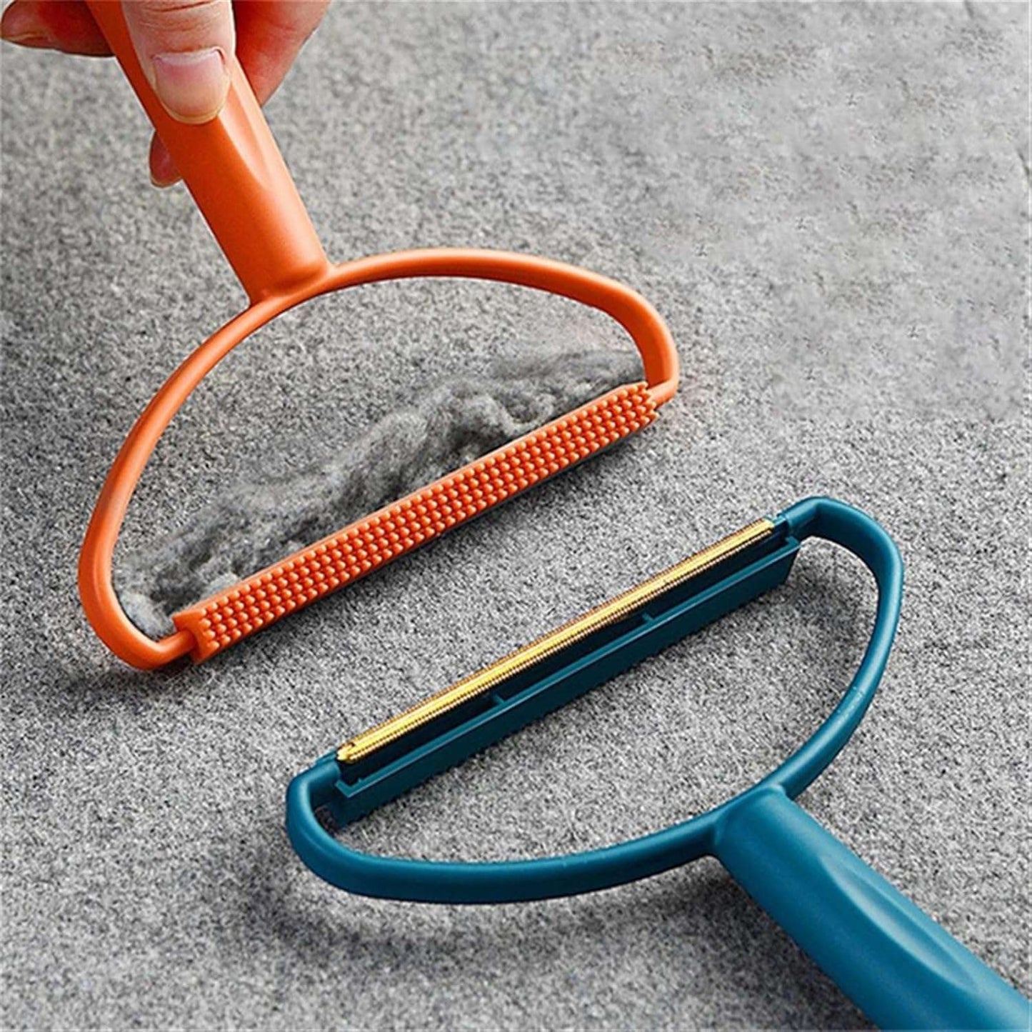 2-in-1 Portable Lint Remover – Long-Handle Brush & Sticky Roller for Clothes, Furniture & Carpets (1 Pc)