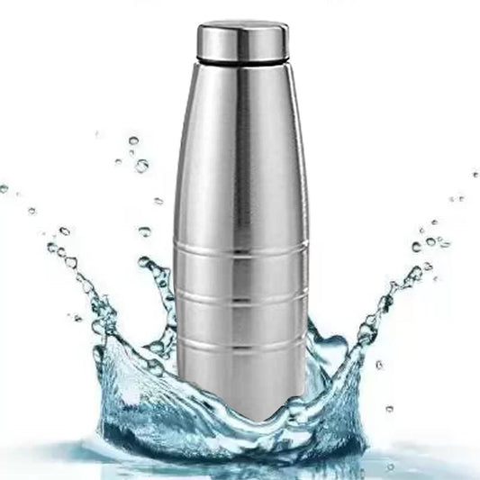 Durable stainless steel water bottle, 1000 ml capacity.