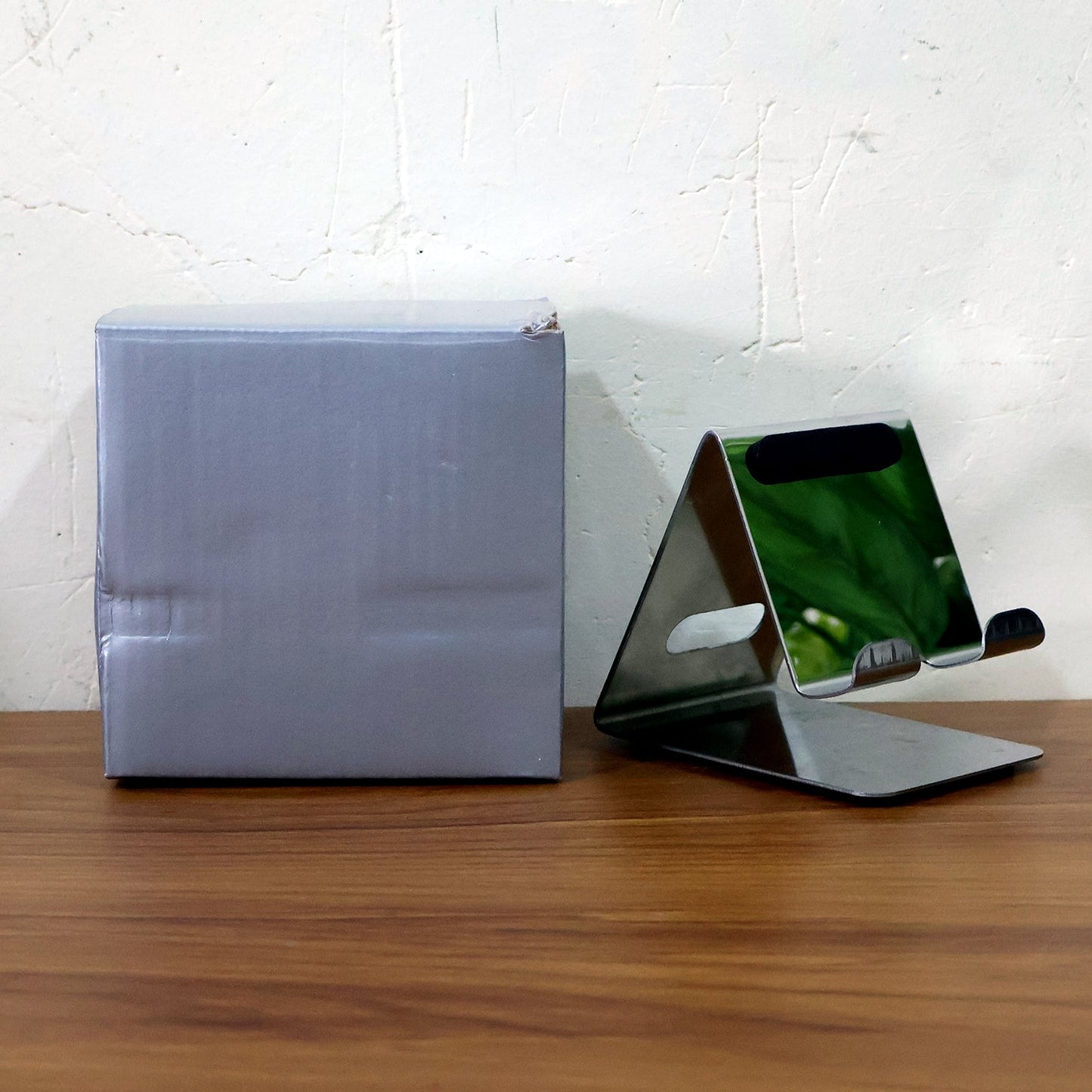 Stainless Steel Universal Mobile & Tablet Stand Holder - (1 Pc)