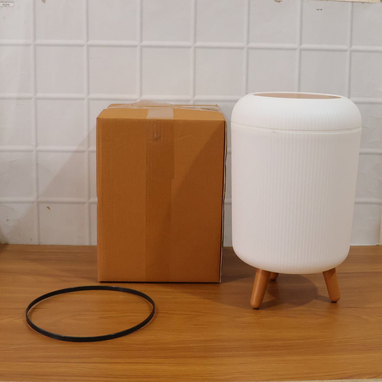 Premium Stylish Mini Dustbin (22x30 Cm, 1 Pc)