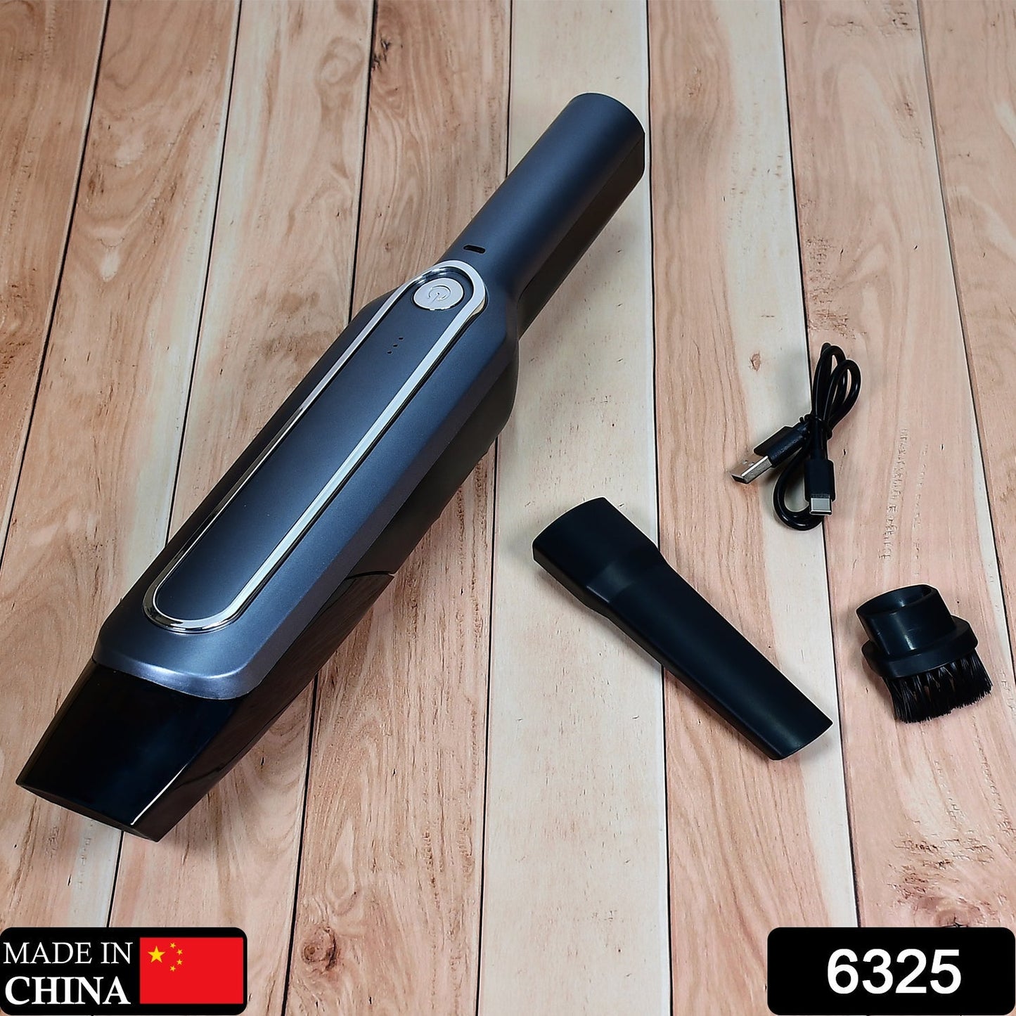 Compact vacuum cleaner with strong suction power