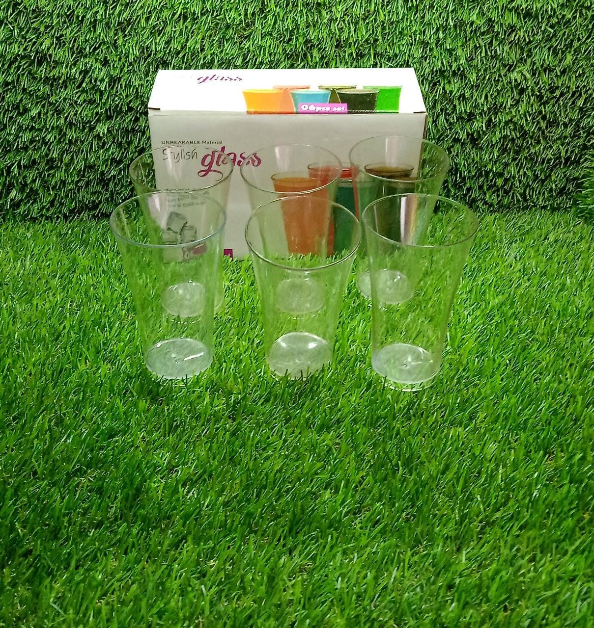 Set of 6 transparent water glasses