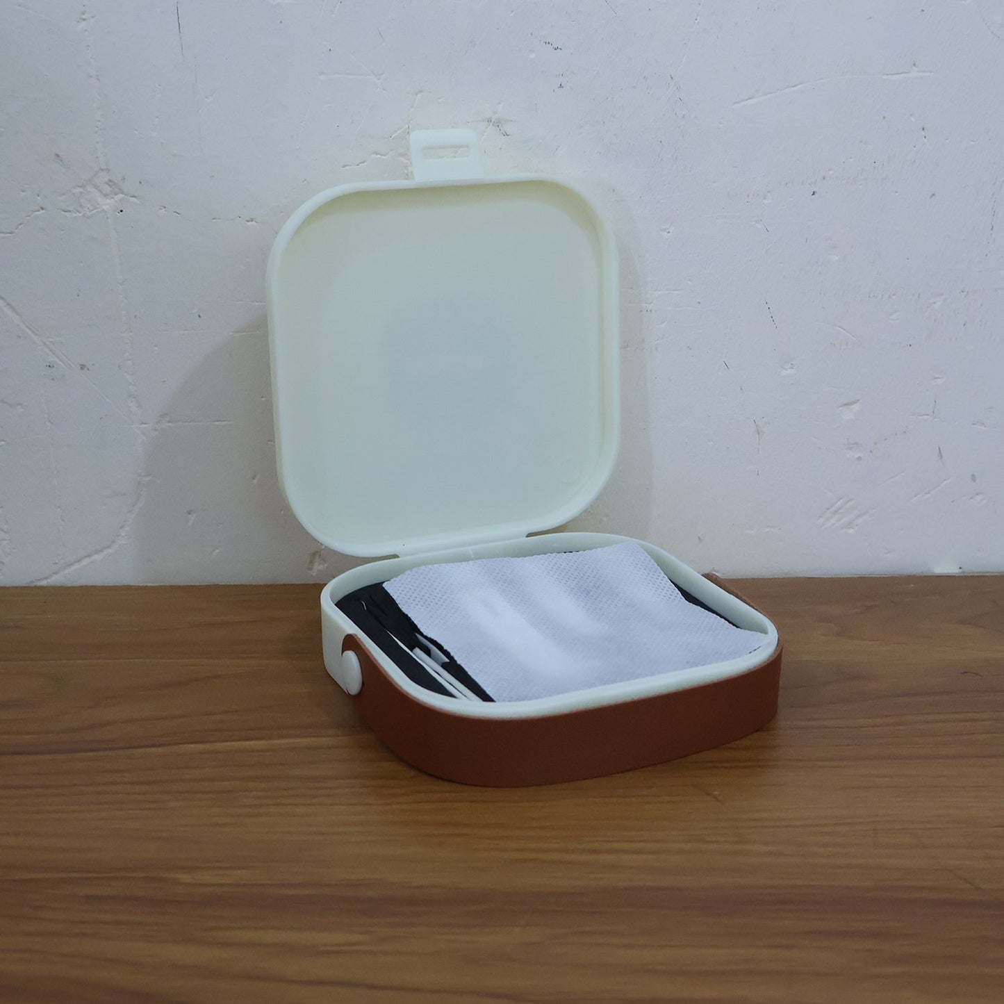 8 in 1 Premium Manicure & Pedicure Grooming Kit - (Set)