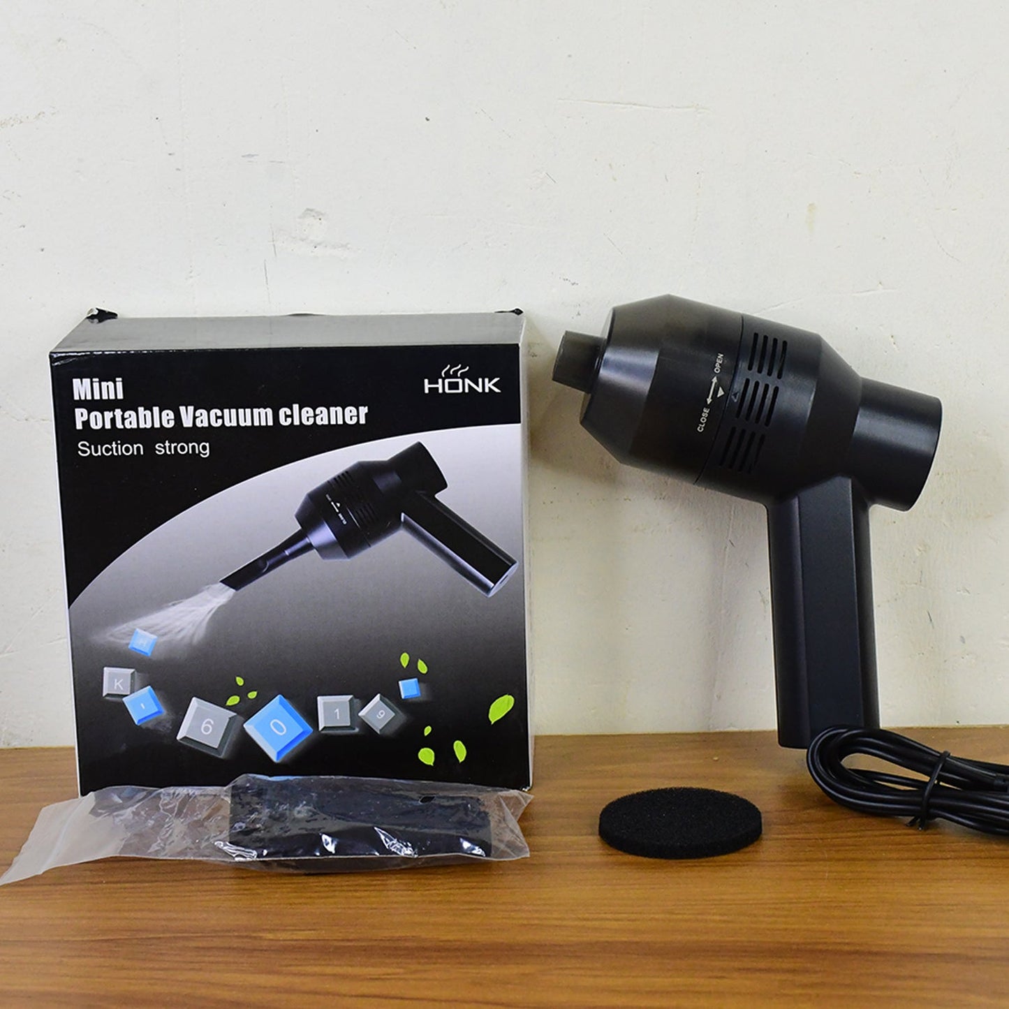 Mini Portable Vacuum Cleaner (1 Pc)