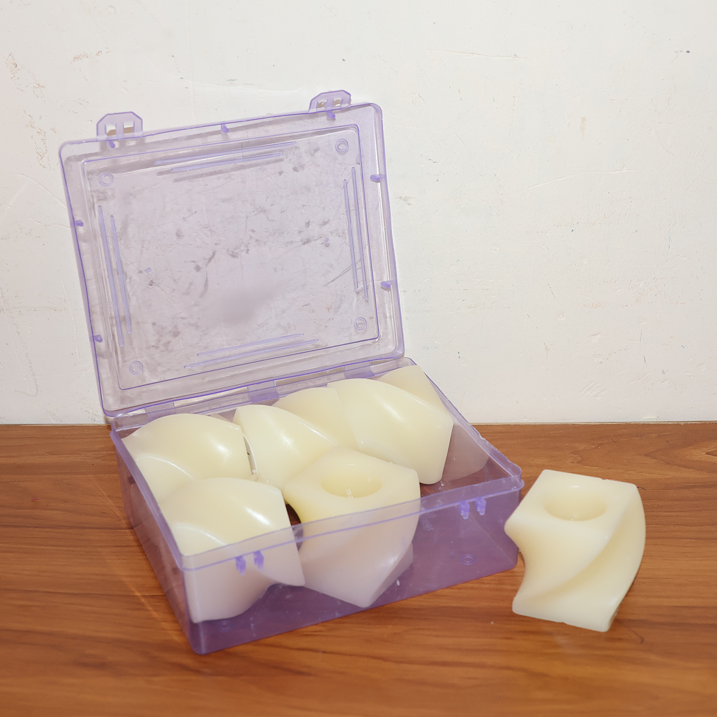 Set of 6 LED Flameless Decorative Candles – Square Shape Tealight Lamps