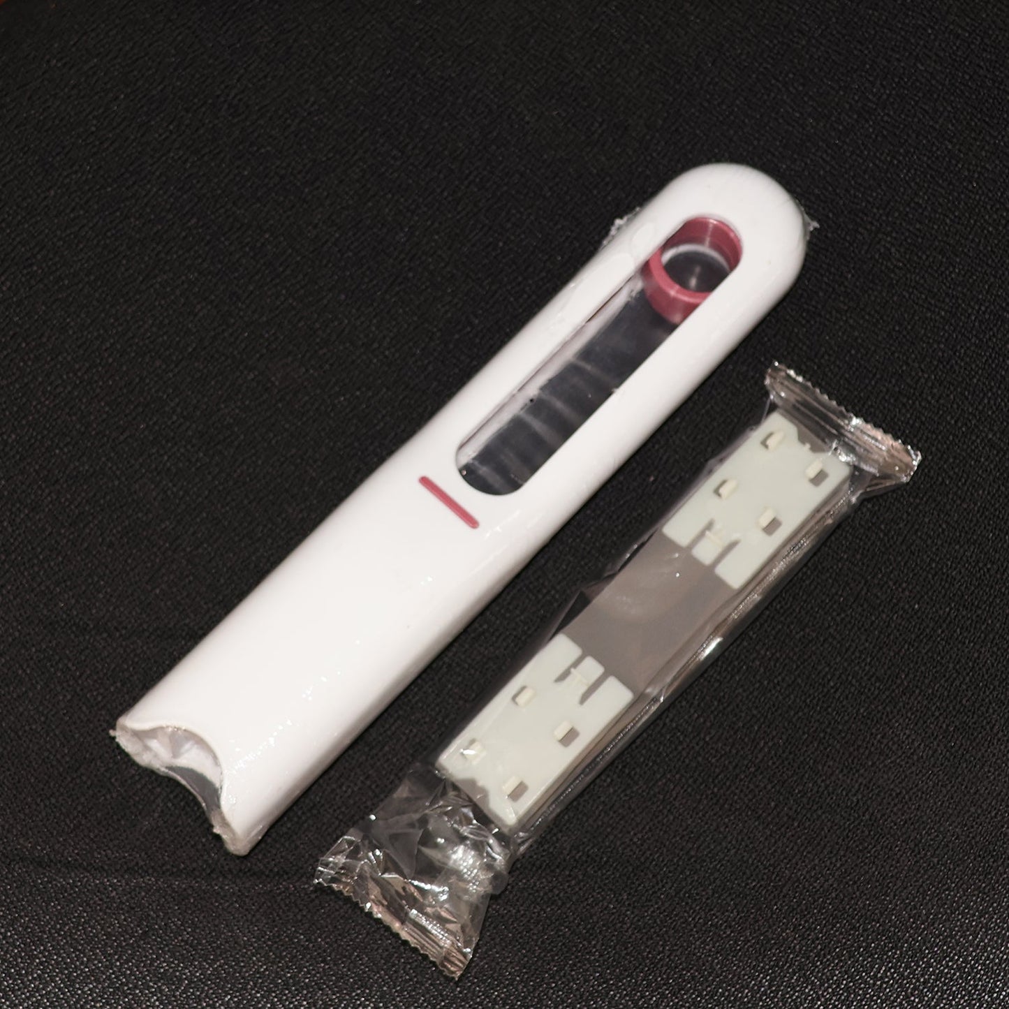 Premium 2-in-1 Window & Car Windshield Wiper - (1 Pc)