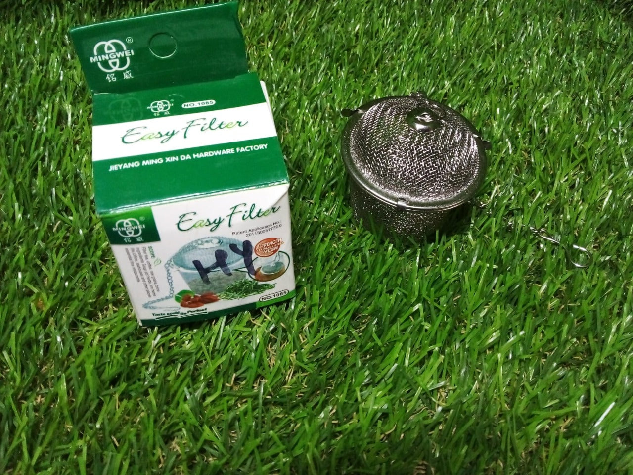 Stainless steel mesh ball for tea and herbs