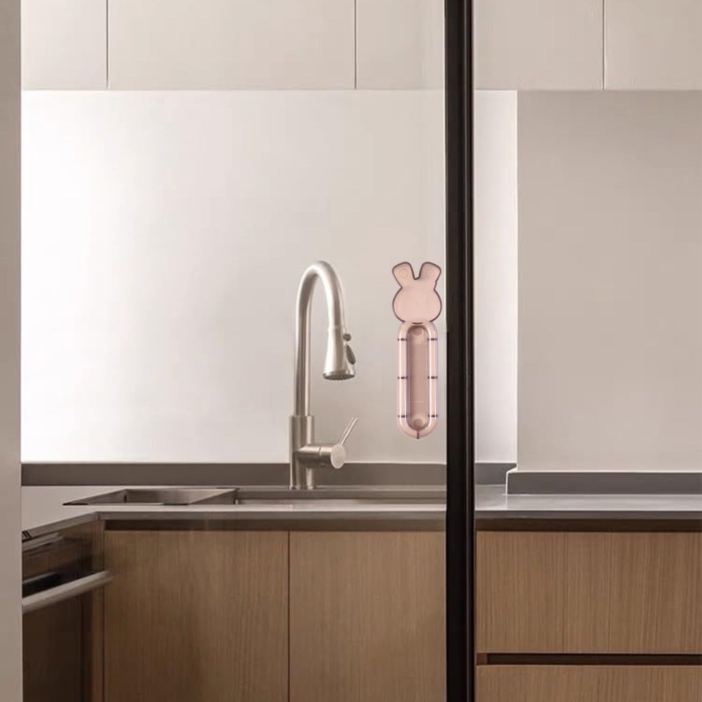 Self Stick Push Pull Helper (1 Pc)