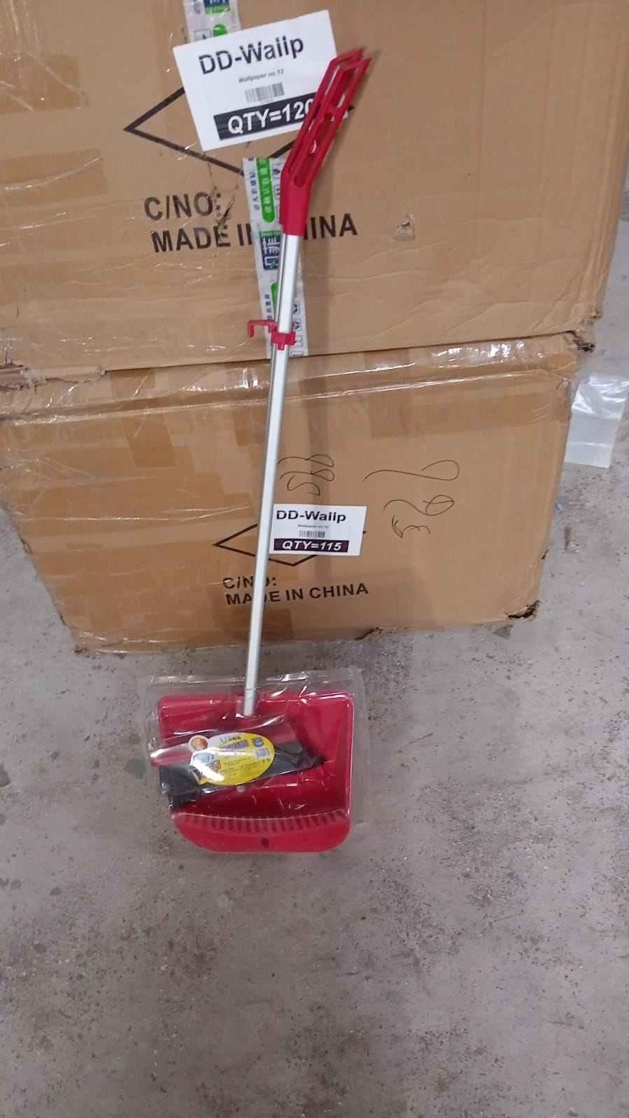 Long handle dustpan and broom set for cleaning