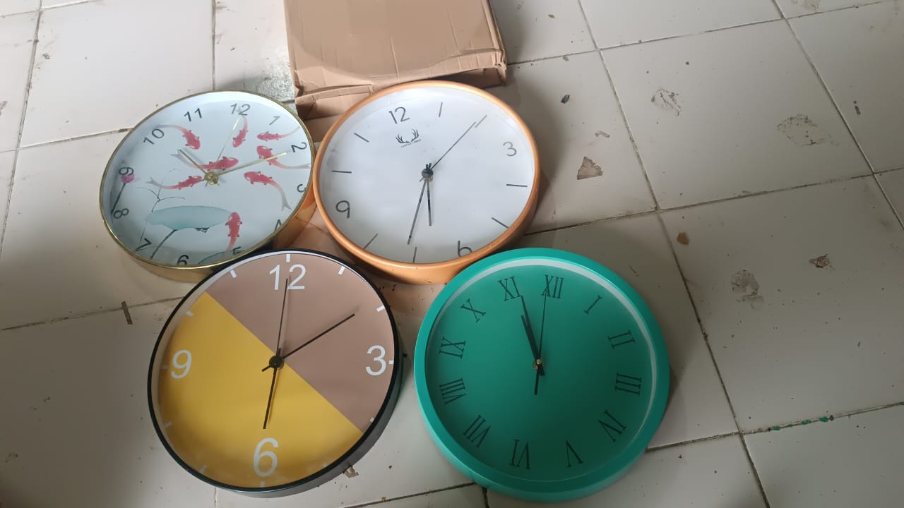 Classic Wall Clock for Home and Office – Mix Design Round 1 Pc Assorted Pattern